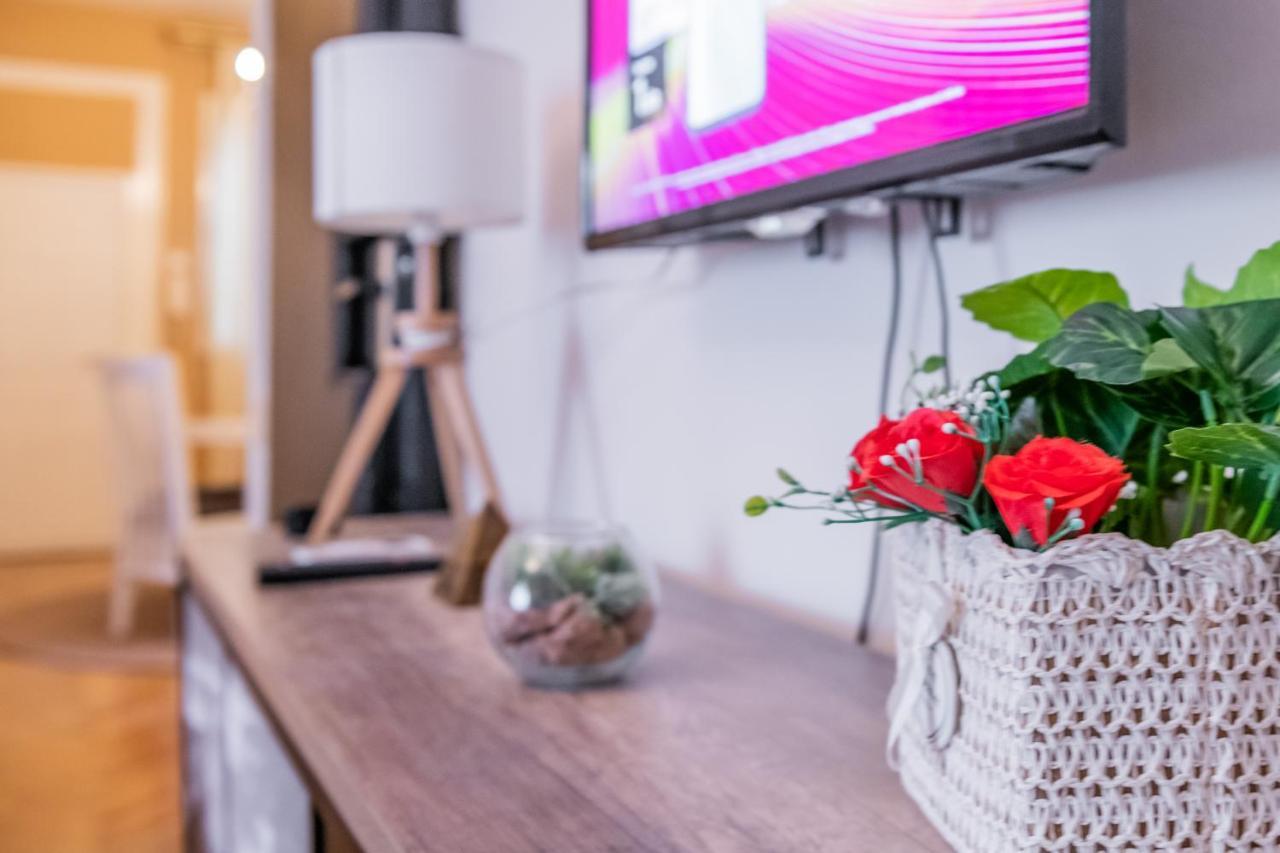 Neimar Apartment With Great Wi-Fi And Free Parking ベオグラード エクステリア 写真